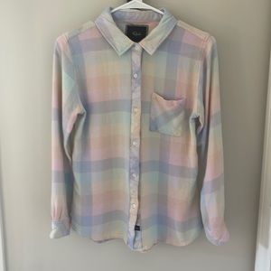 Women’s Rails brand Super Soft Pastel Plaid Long sleeve button up shirt